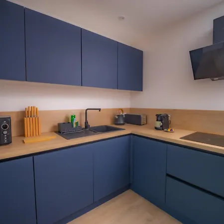 Apartamento #301- Heart Of Vieil - Place Nationale-high-end Newly Renovated & Furnished