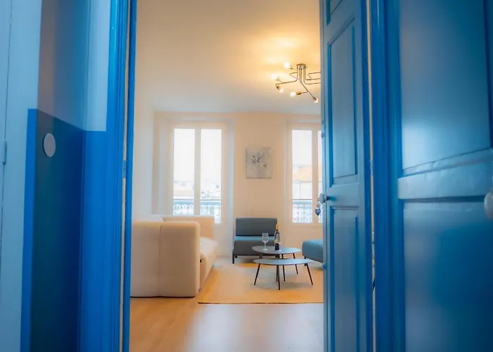 #301- Heart Of Vieil - Place Nationale-high-end Newly Renovated & Furnished * Antibes