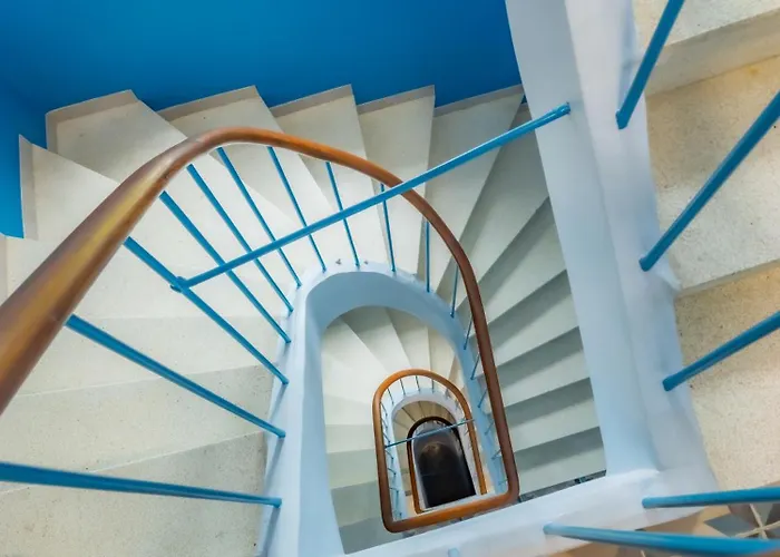 #301- Heart Of Vieil - Place Nationale-high-end Newly Renovated & Furnished Lägenhet *